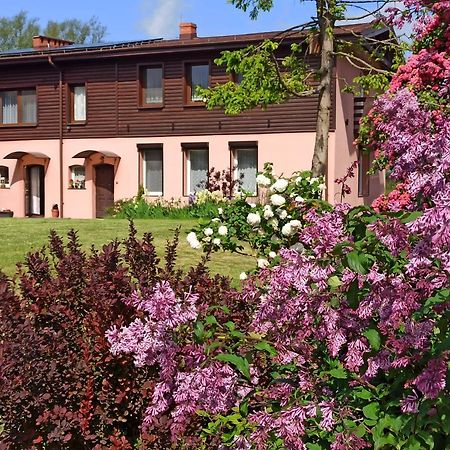 Dom Goscinny Przy Jeziorze Gardna Wielka Exterior photo